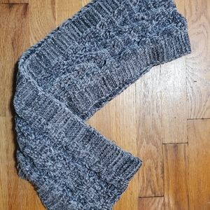 Infinity loop scarf